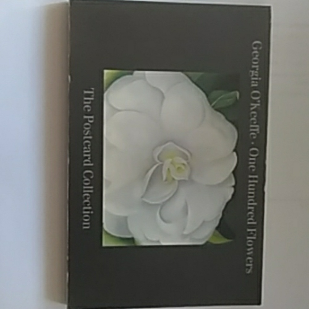 COPY - Georgia O Keefe: 100 Flowers POSTCARD BOOK
